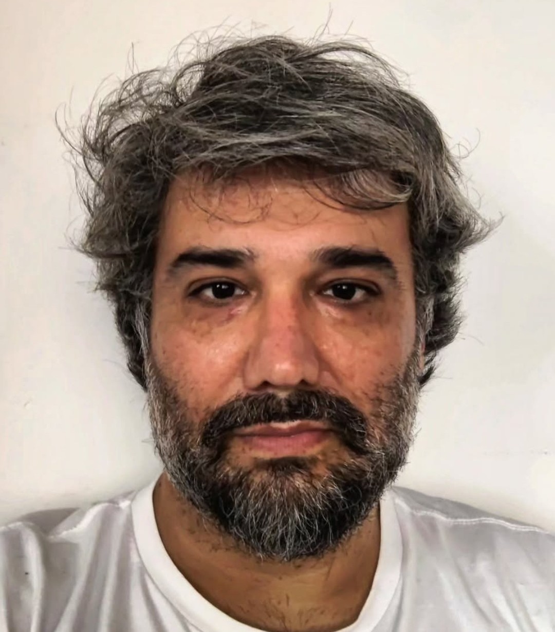 Charles Escuerzo — Head de Estratégia Criativa da ESC Comunicação